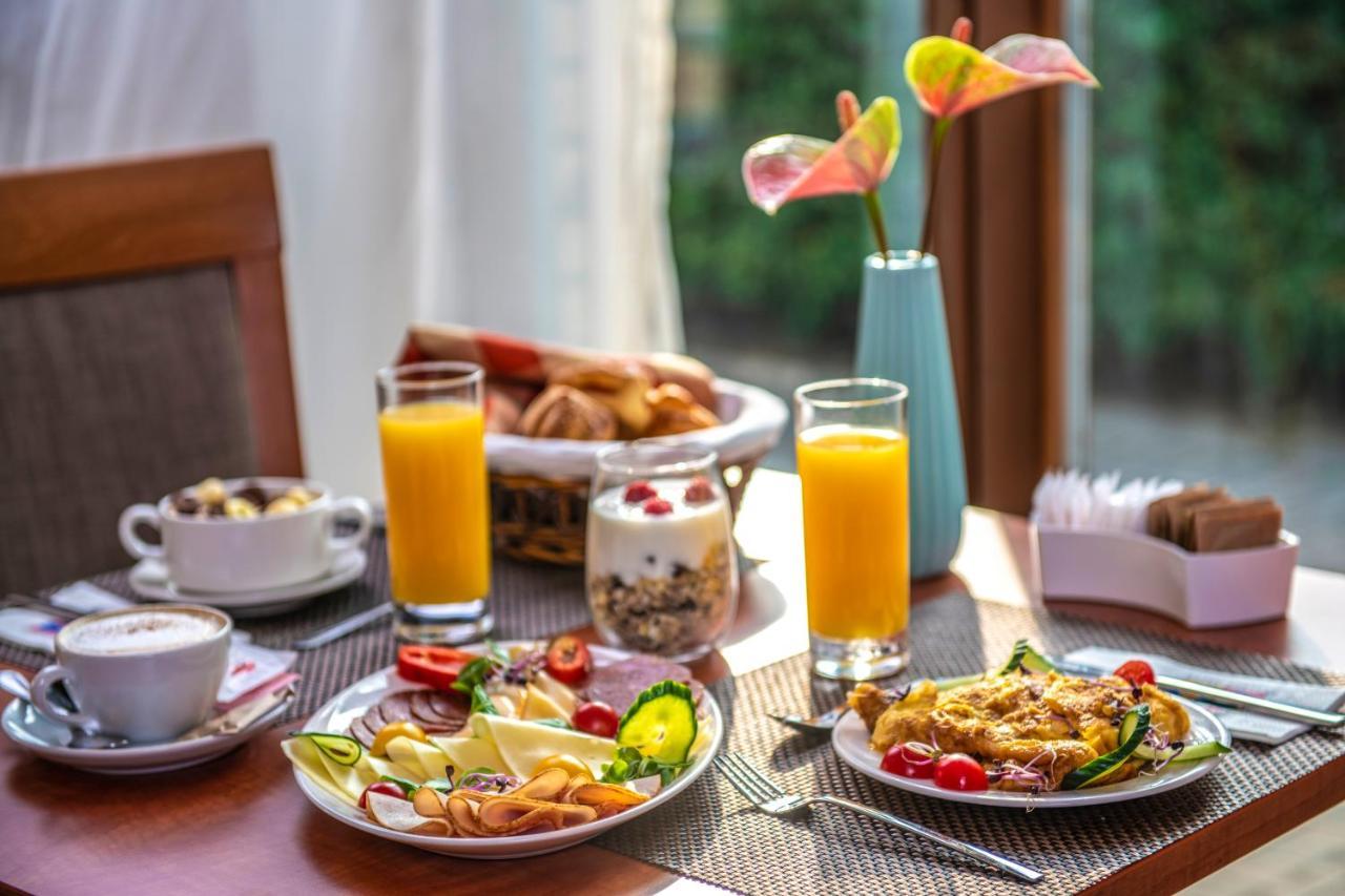 Budapest Airport Stacio Wellness & Konferencia Hotel