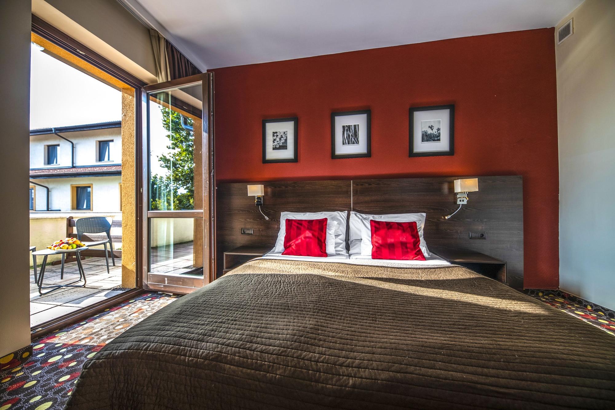 Отель Budapest Airport Stacio Wellness & Konferencia Вечеш
